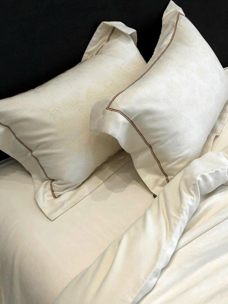 MARK CROSS SATIN VELVET | 4PCS LUXE INDONECHIA DEGIN FOR HOME | ID: MARKCROS4PCSSTNBARCODE05