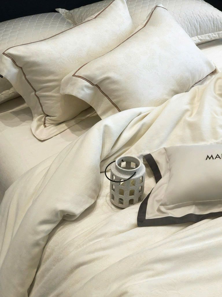 MARK CROSS SATIN VELVET | 4PCS LUXE INDONECHIA DEGIN FOR HOME | ID: MARKCROS4PCSSTNBARCODE05