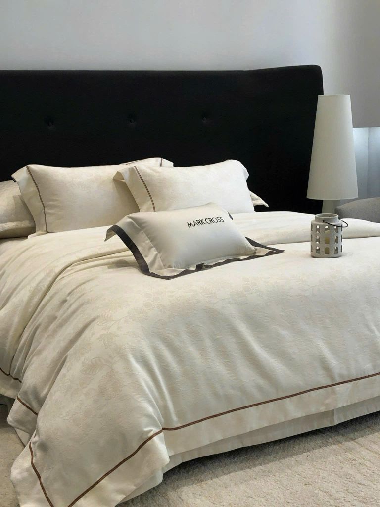 MARK CROSS SATIN VELVET | 4PCS LUXE INDONECHIA DEGIN FOR HOME | ID: MARKCROS4PCSSTNBARCODE05