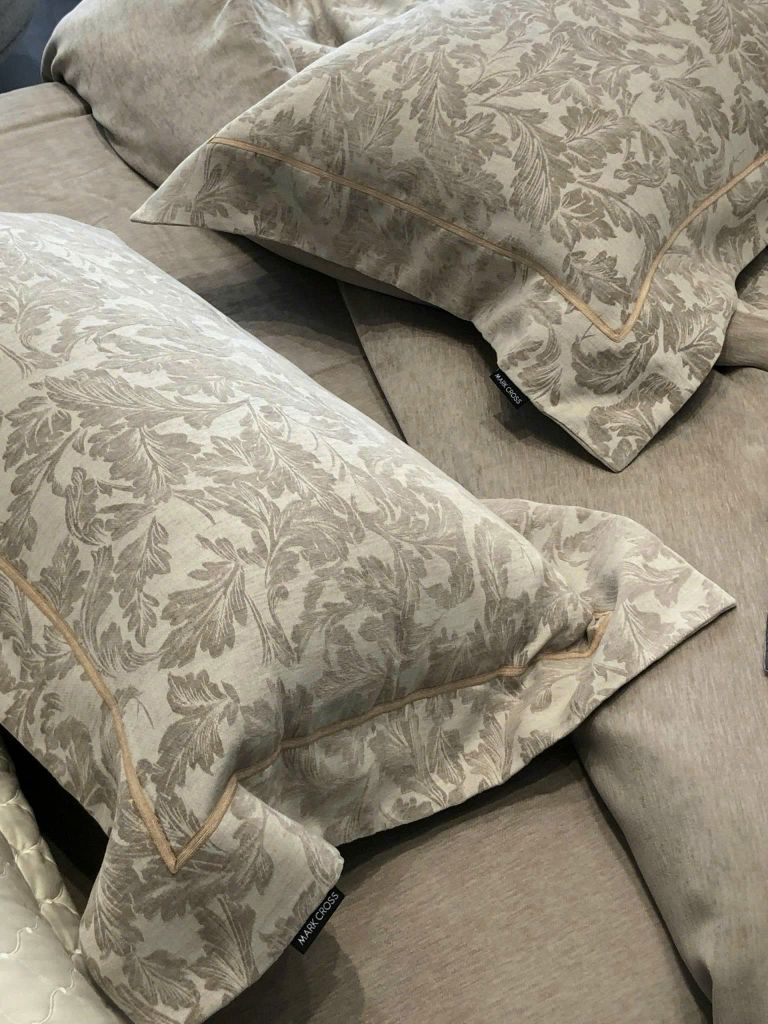 MARK CROSS SATIN VELVET | 4PCS LUXE INDONECHIA DEGIN FOR HOME | ID: MARKCROS4PCSSTNBARCODE06