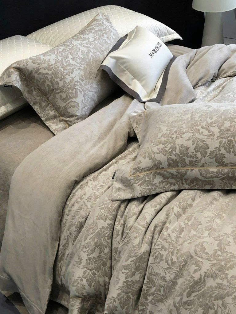 MARK CROSS SATIN VELVET | 4PCS LUXE INDONECHIA DEGIN FOR HOME | ID: MARKCROS4PCSSTNBARCODE06