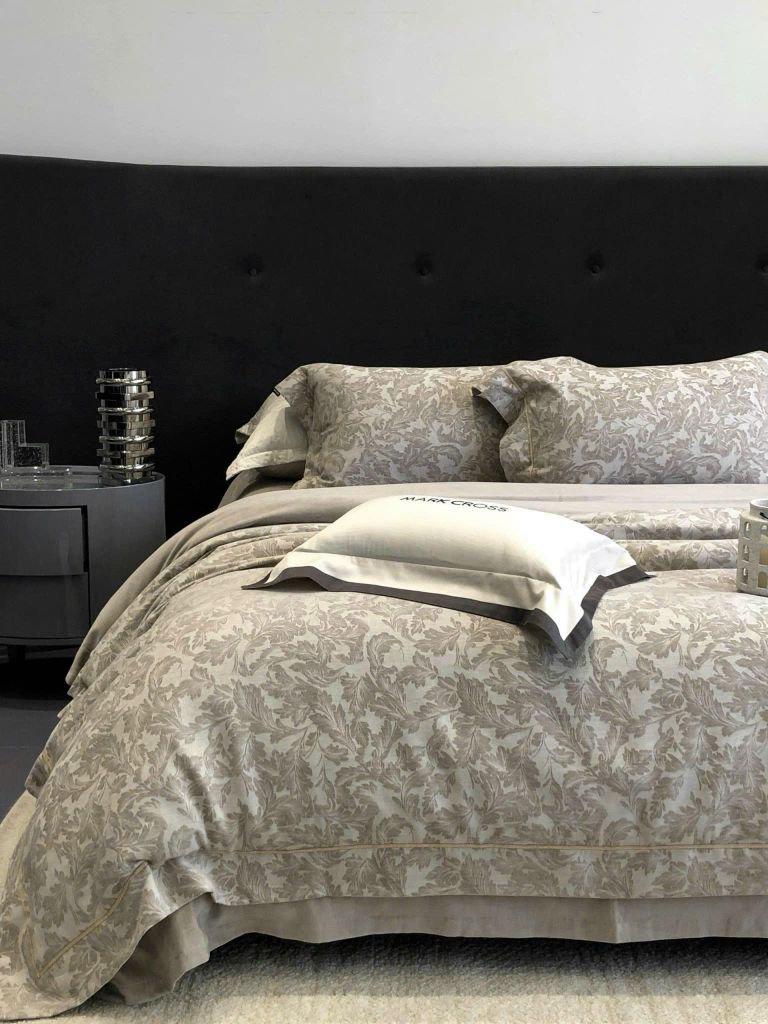 MARK CROSS SATIN VELVET | 4PCS LUXE INDONECHIA DEGIN FOR HOME | ID: MARKCROS4PCSSTNBARCODE06