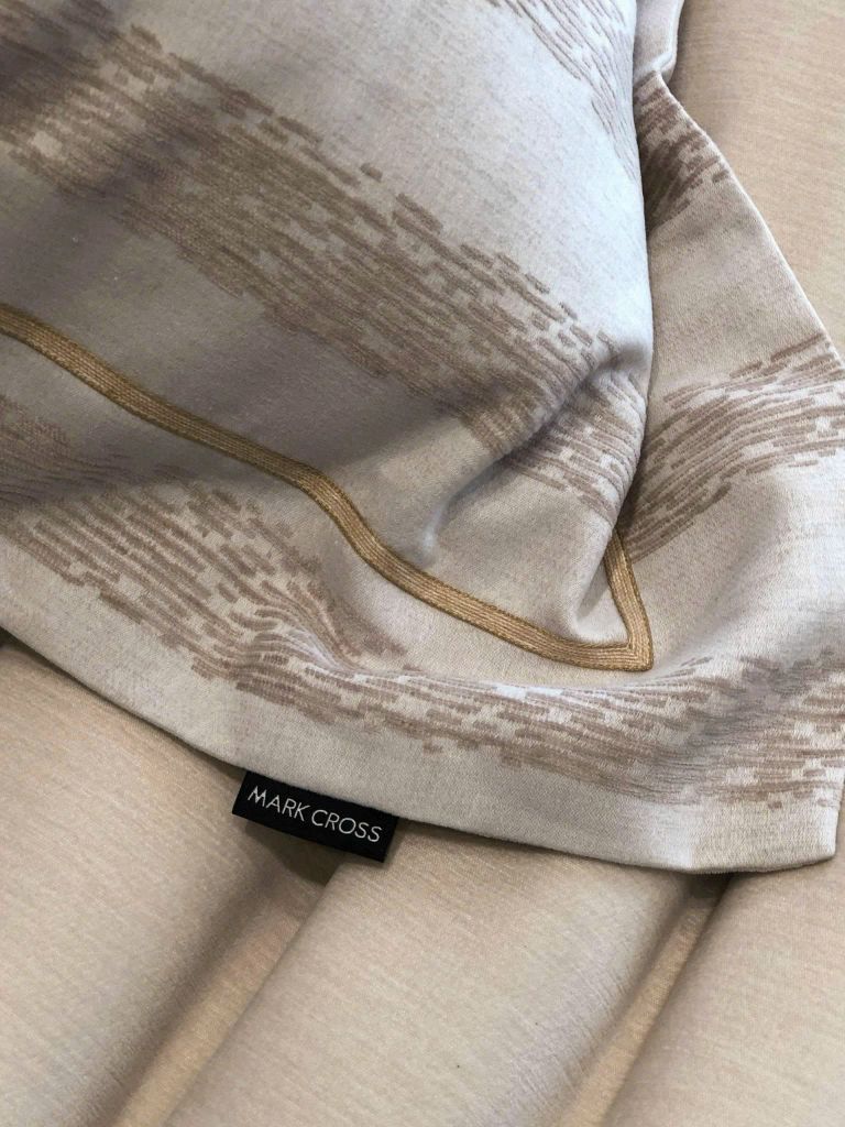 MARK CROSS SATIN VELVET | 4PCS LUXE INDONECHIA DEGIN FOR HOME | ID: MARKCROS4PCSSTNBARCODE08