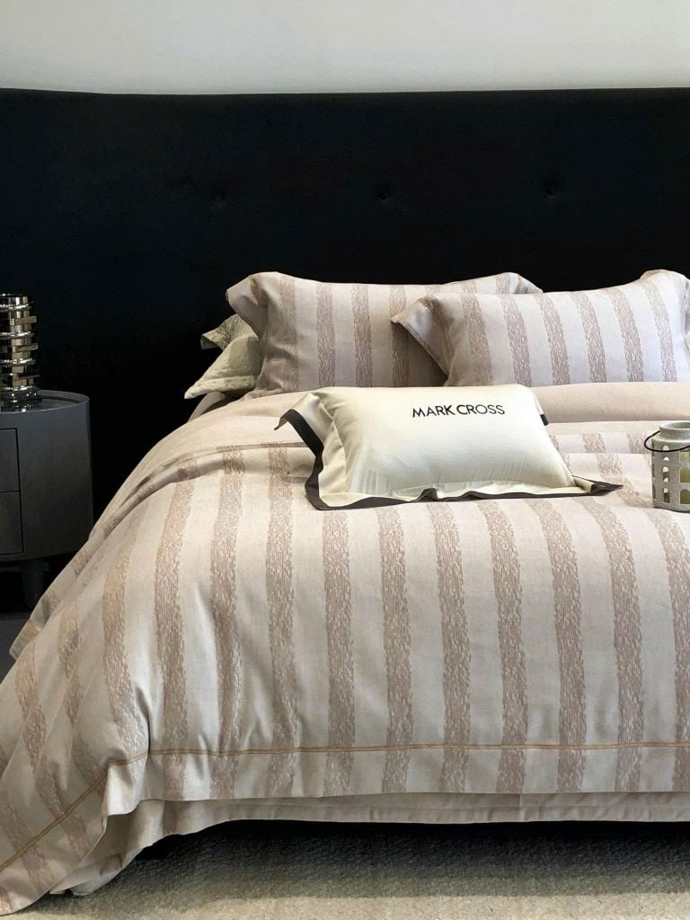 MARK CROSS SATIN VELVET | 4PCS LUXE INDONECHIA DEGIN FOR HOME | ID: MARKCROS4PCSSTNBARCODE08