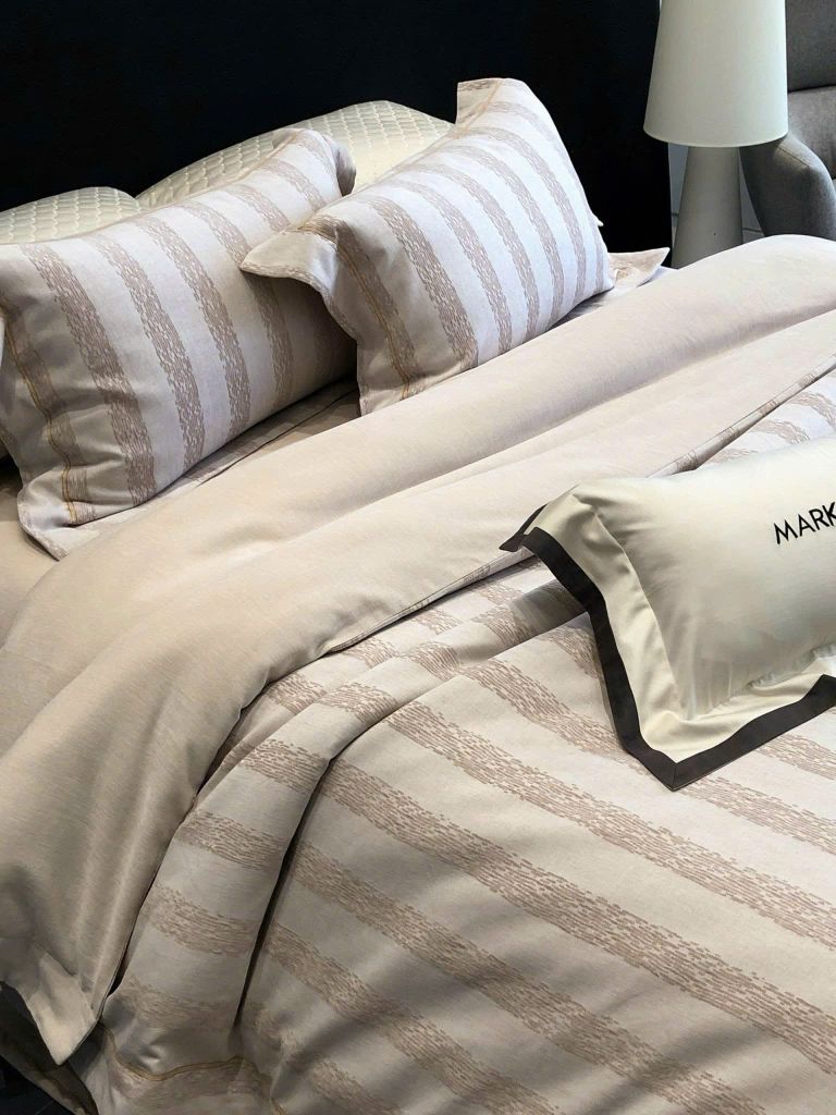 MARK CROSS SATIN VELVET | 4PCS LUXE INDONECHIA DEGIN FOR HOME | ID: MARKCROS4PCSSTNBARCODE08