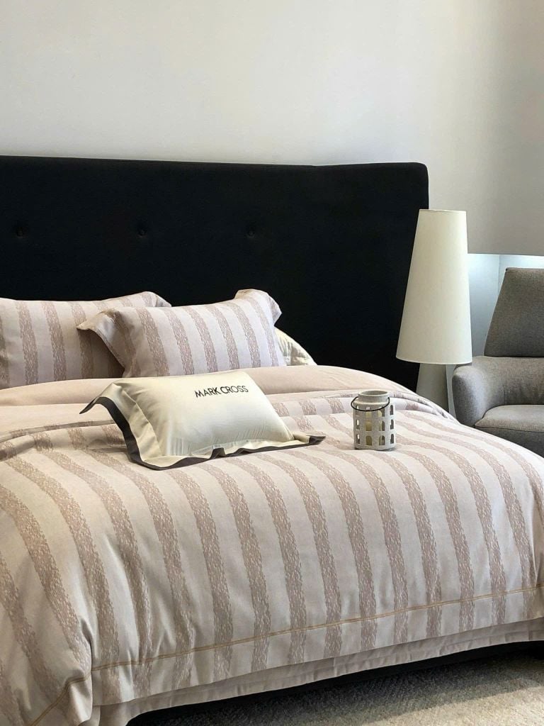 MARK CROSS SATIN VELVET | 4PCS LUXE INDONECHIA DEGIN FOR HOME | ID: MARKCROS4PCSSTNBARCODE08