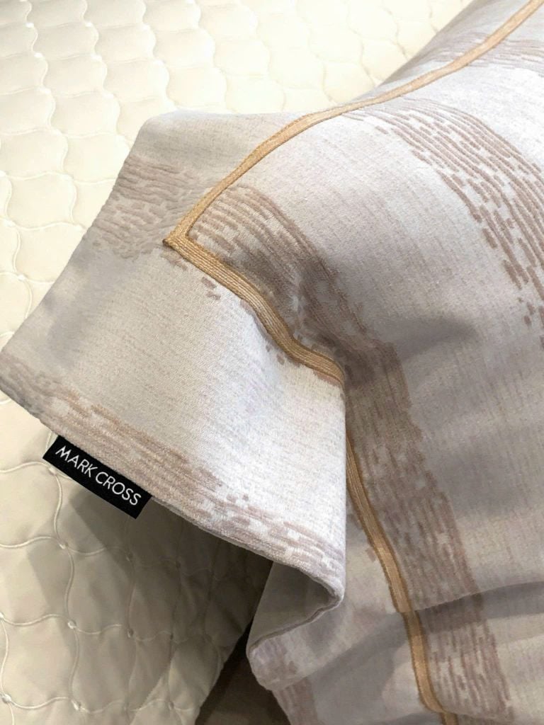 MARK CROSS SATIN VELVET | 4PCS LUXE INDONECHIA DEGIN FOR HOME | ID: MARKCROS4PCSSTNBARCODE08