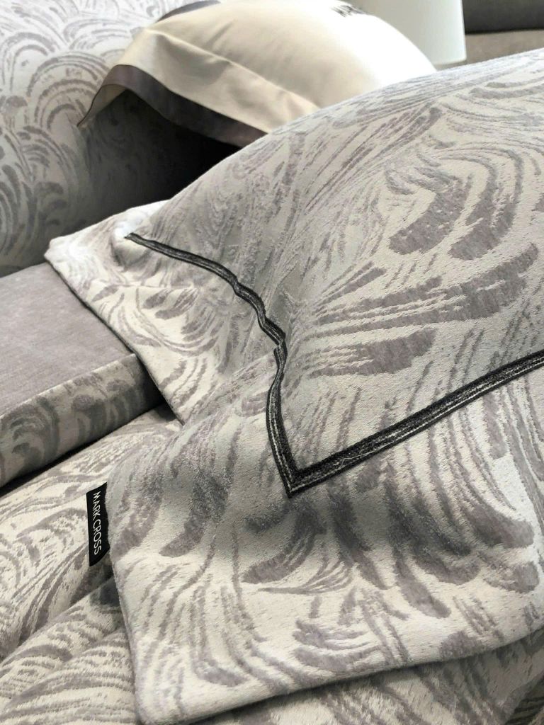 MARK CROSS SATIN VELVET | 4PCS LUXE INDONECHIA DEGIN FOR HOME | ID: MARKCROS4PCSSTNBARCODE10