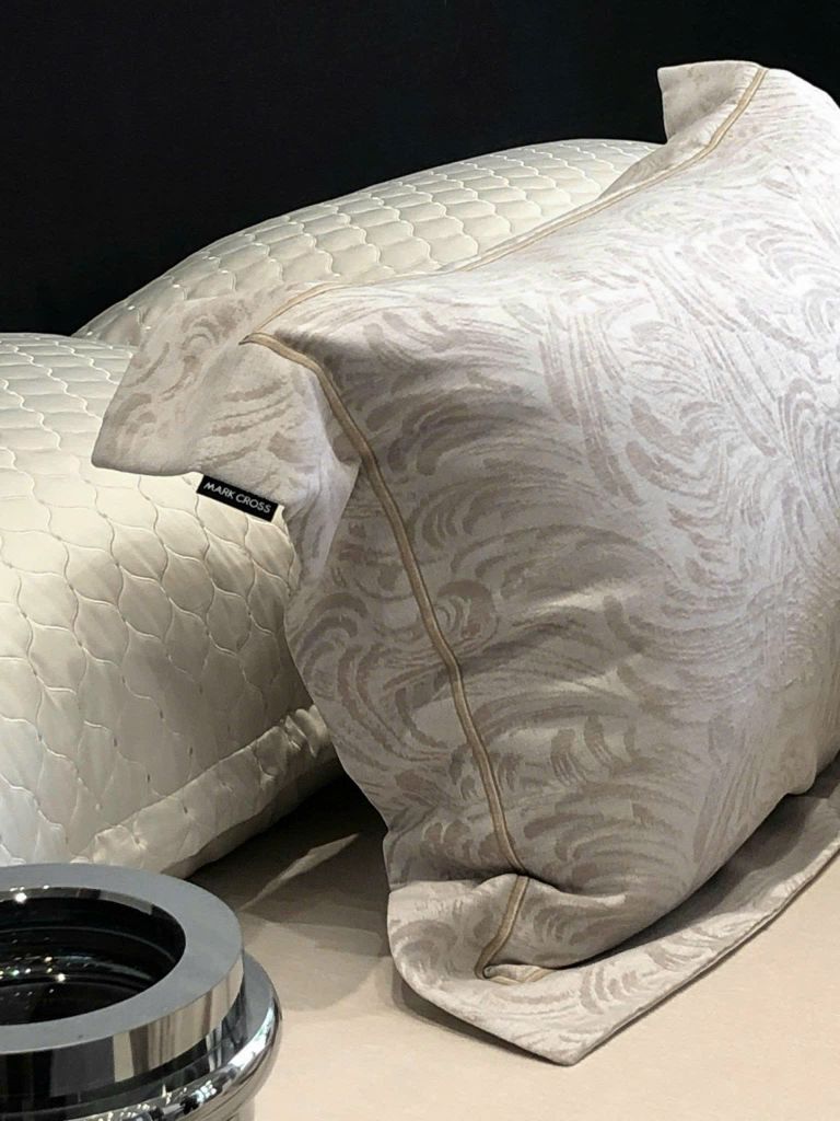 MARK CROSS SATIN VELVET | 4PCS LUXE INDONECHIA DEGIN FOR HOME | ID: MARKCROS4PCSSTNBARCODE11