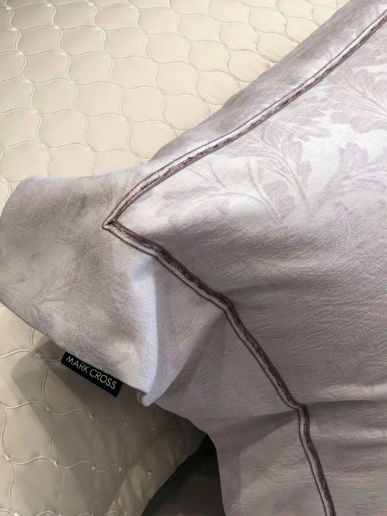 MARK CROSS SATIN VELVET | 4PCS LUXE INDONECHIA DEGIN FOR HOME | ID: MARKCROS4PCSSTNBARCODE07