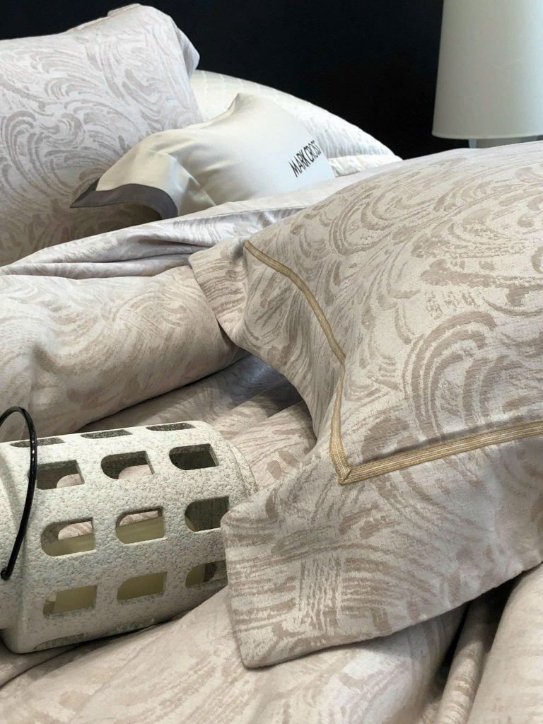 MARK CROSS SATIN VELVET | 4PCS LUXE INDONECHIA DEGIN FOR HOME | ID: MARKCROS4PCSSTNBARCODE11