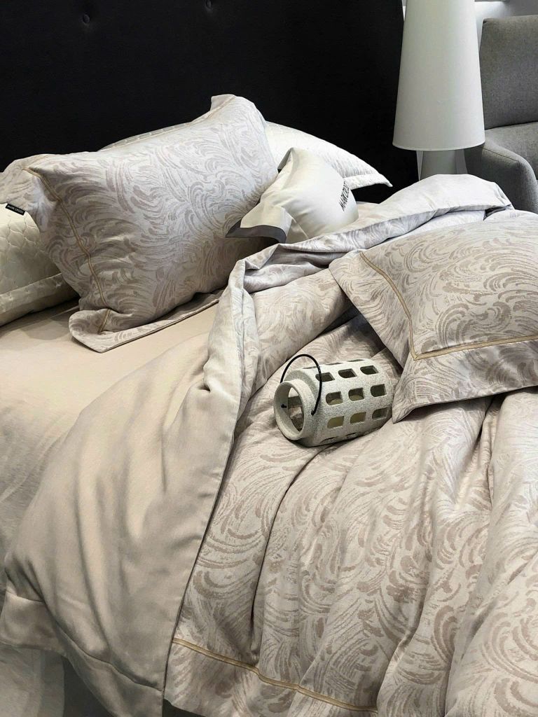 MARK CROSS SATIN VELVET | 4PCS LUXE INDONECHIA DEGIN FOR HOME | ID: MARKCROS4PCSSTNBARCODE11