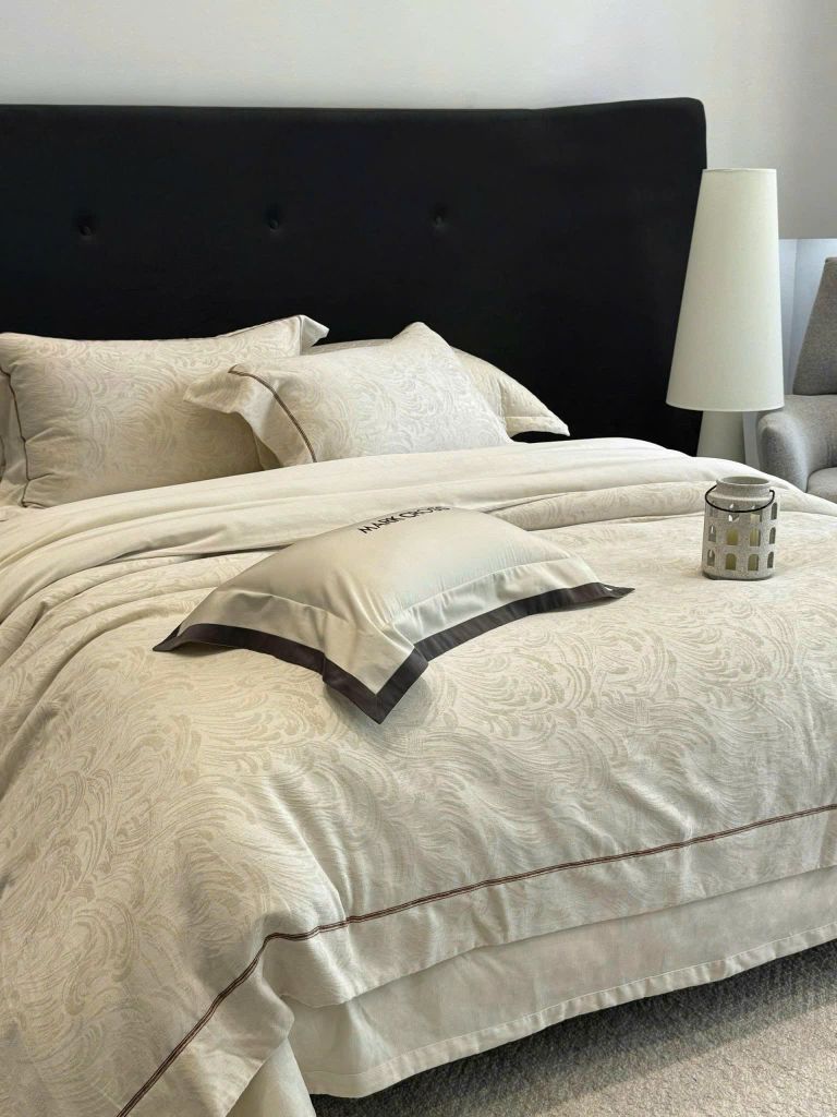 MARK CROSS SATIN VELVET | 4PCS LUXE INDONECHIA DEGIN FOR HOME | ID: MARKCROS4PCSSTNBARCODE12