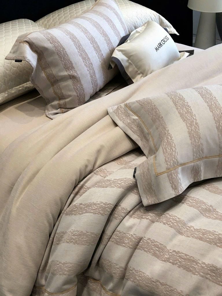 MARK CROSS SATIN VELVET | 4PCS LUXE INDONECHIA DEGIN FOR HOME | ID: MARKCROS4PCSSTNBARCODE08