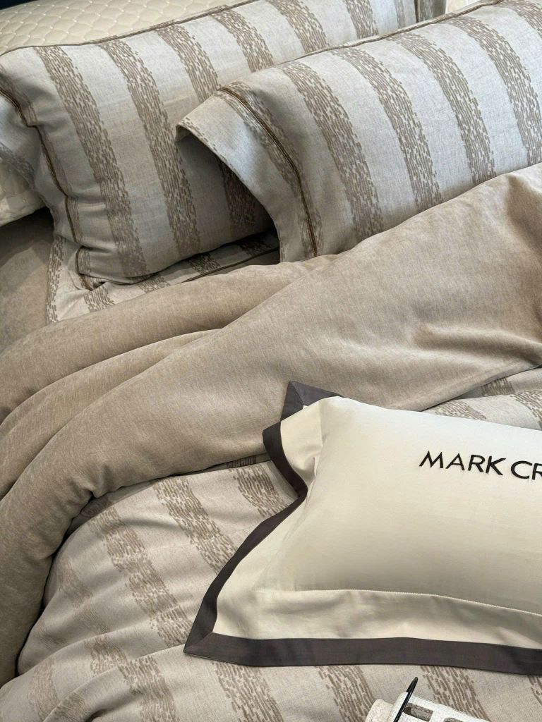 MARK CROSS SATIN VELVET | 4PCS LUXE INDONECHIA DEGIN FOR HOME | ID: MARKCROS4PCSSTNBARCODE13