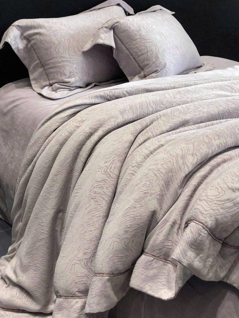 MARK CROSS SATIN VELVET | 4PCS LUXE INDONECHIA DEGIN FOR HOME | ID: MARKCROS4PCSSTNBARCODE14