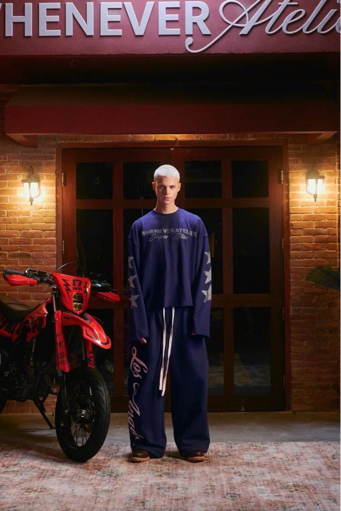 “WHENEVER” SUPER STAR LONGSLEEVE T-SHIRT / NAVY