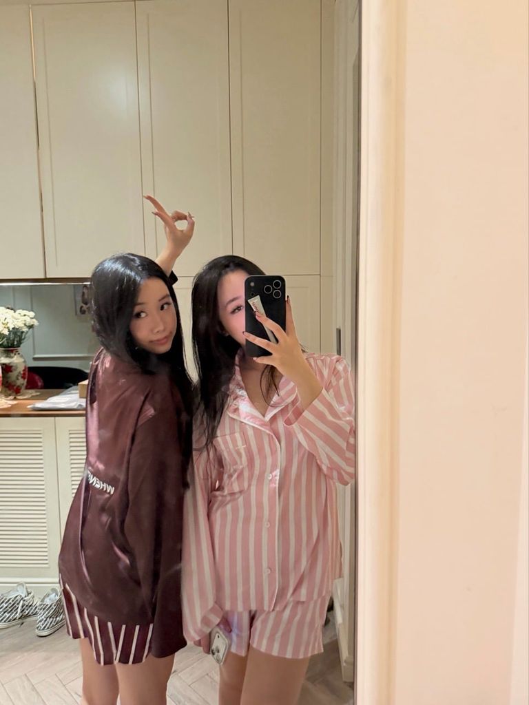 "WHENEVER" BỘ ÁO VÀ QUẦN DÀI SATIN LONG PAJAMA SHIRT + PANTS  / BROWN