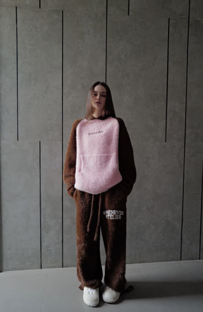 “WHENEVER” COZY FOX RAGLAN HOODIE / PINK BROWN