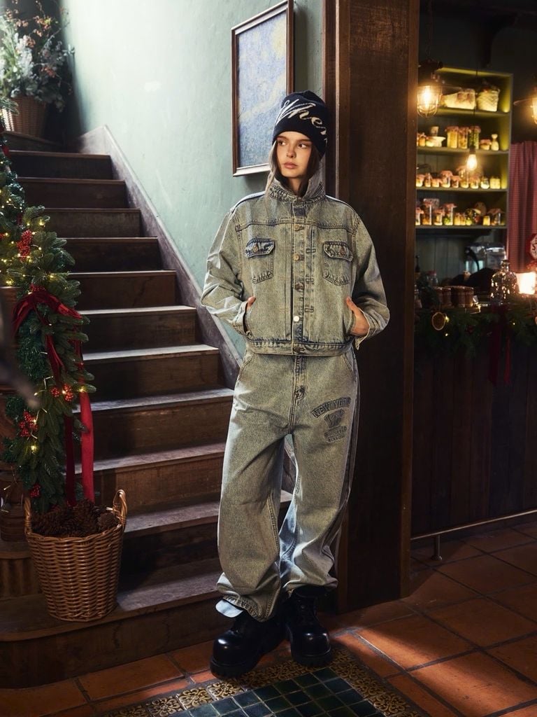 “WHENEVER” BASIC DENIM JEANS / WASH BLUE
