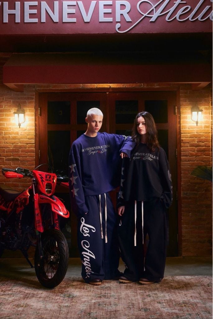 “WHENEVER” SUPER STAR LONGSLEEVE T-SHIRT / BLACK