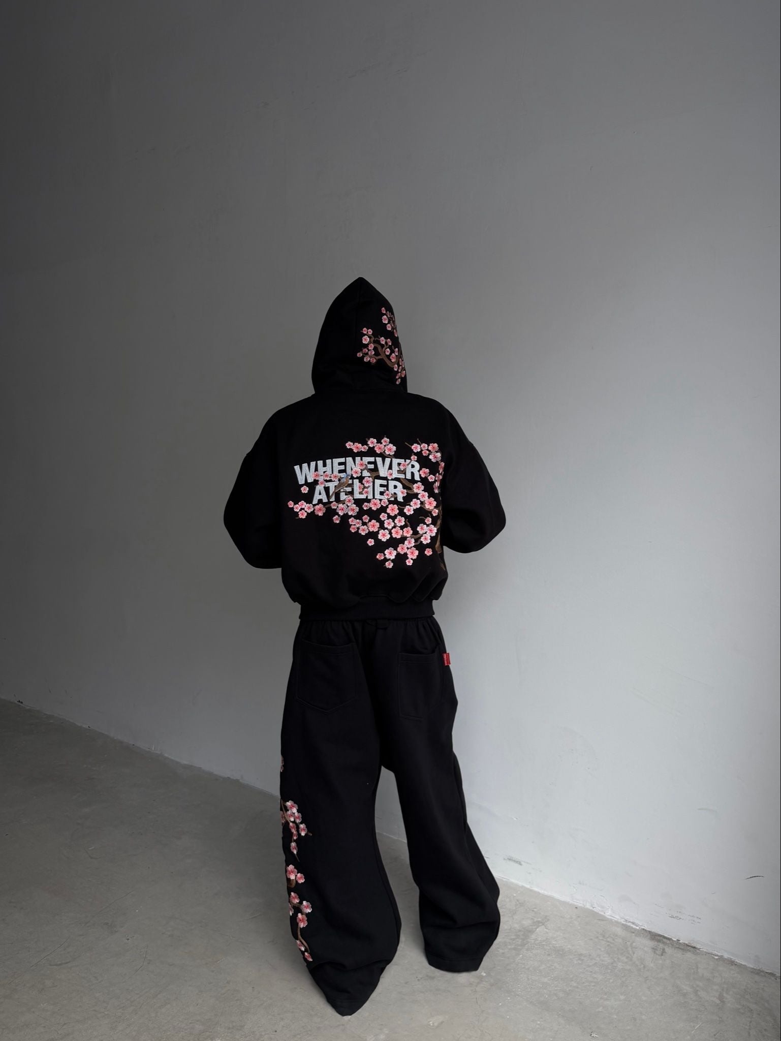 ÁO KHOÁC “WHENEVER” SAKURA EMBROIDERED ZIP-UP HOODIE/ BLACK