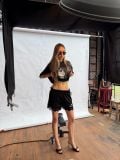 ÁO "WHENEVER" LA GIRL DISTRESSED T-SHIRT/ BLACK