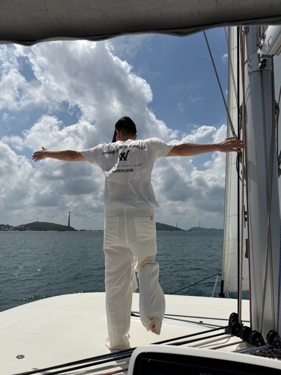 “WHENEVER“ CLOUDLINE T-SHIRT / WHITE