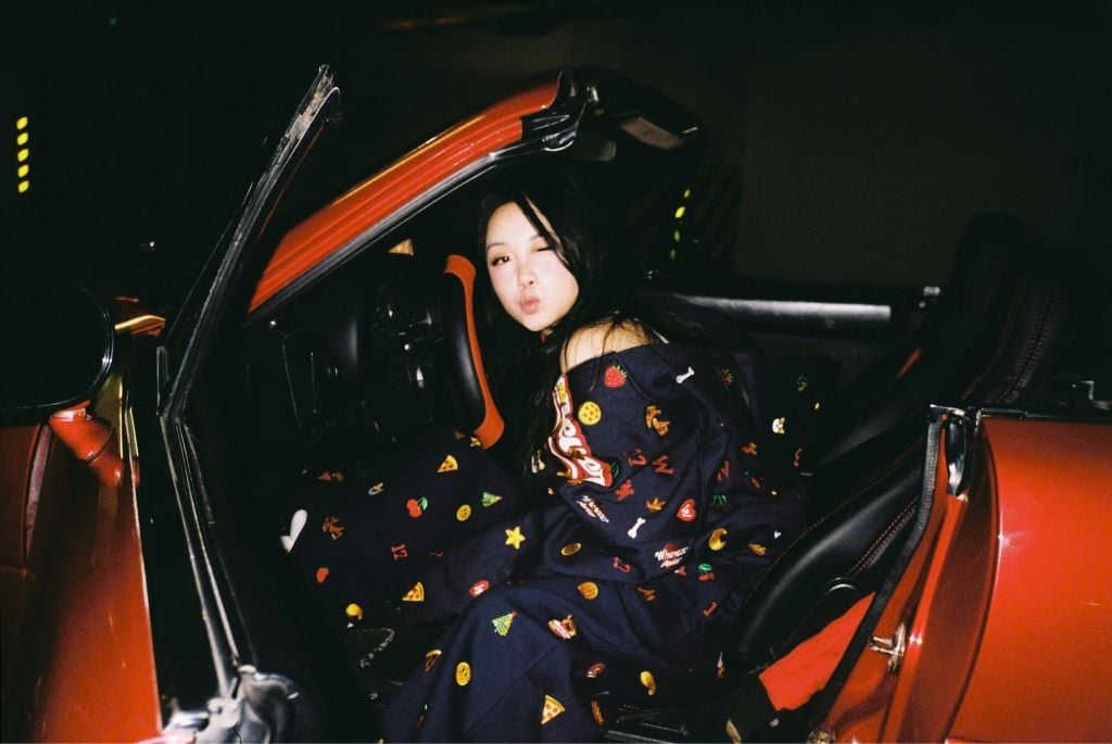 “WHENEVER” ICON EMBROIDERED HOODIE ZIP / NAVY