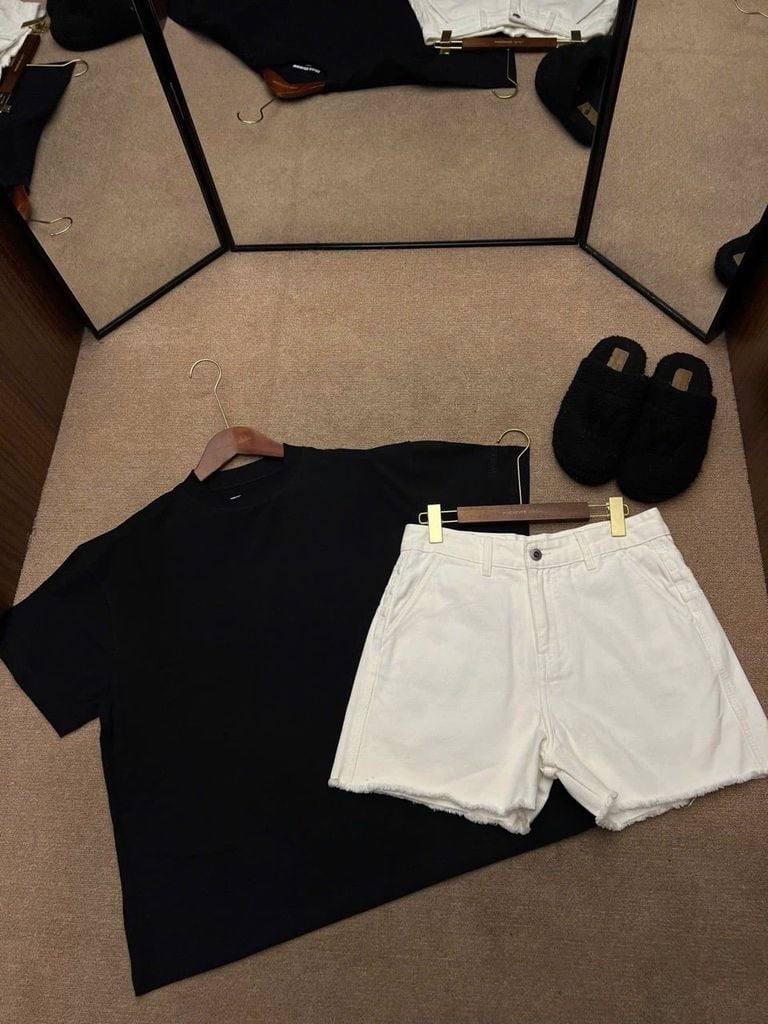QUẦN “WHENEVER” WASHED DENIM SHORTS / WHITE