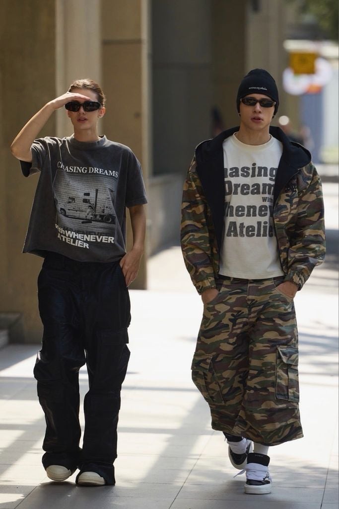 Áo khoác "WHENEVER" EMBROIDERED CAMO HOODIE ZIP