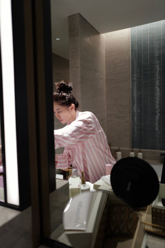 "WHENEVER" BỘ ÁO VÀ QUẦN DÀI SATIN LONG PAJAMA SHIRT + PANTS  / PINK