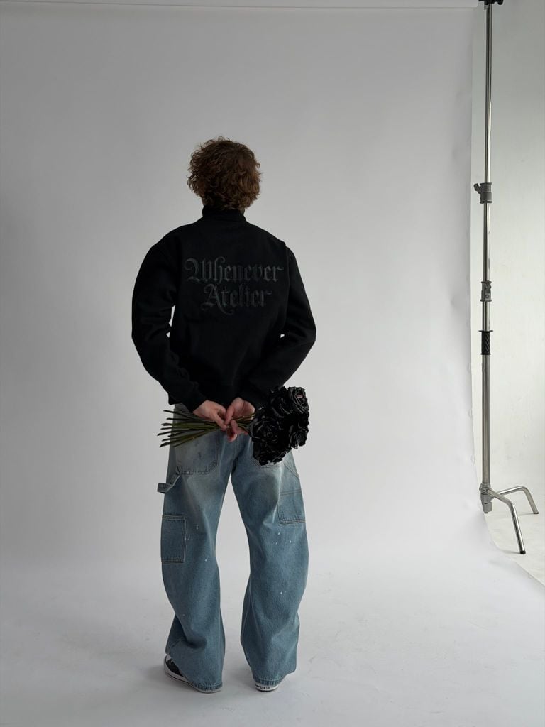 ÁO “WHENEVER” LOGO HALF-ZIP SWEATSHIRT / BLACK