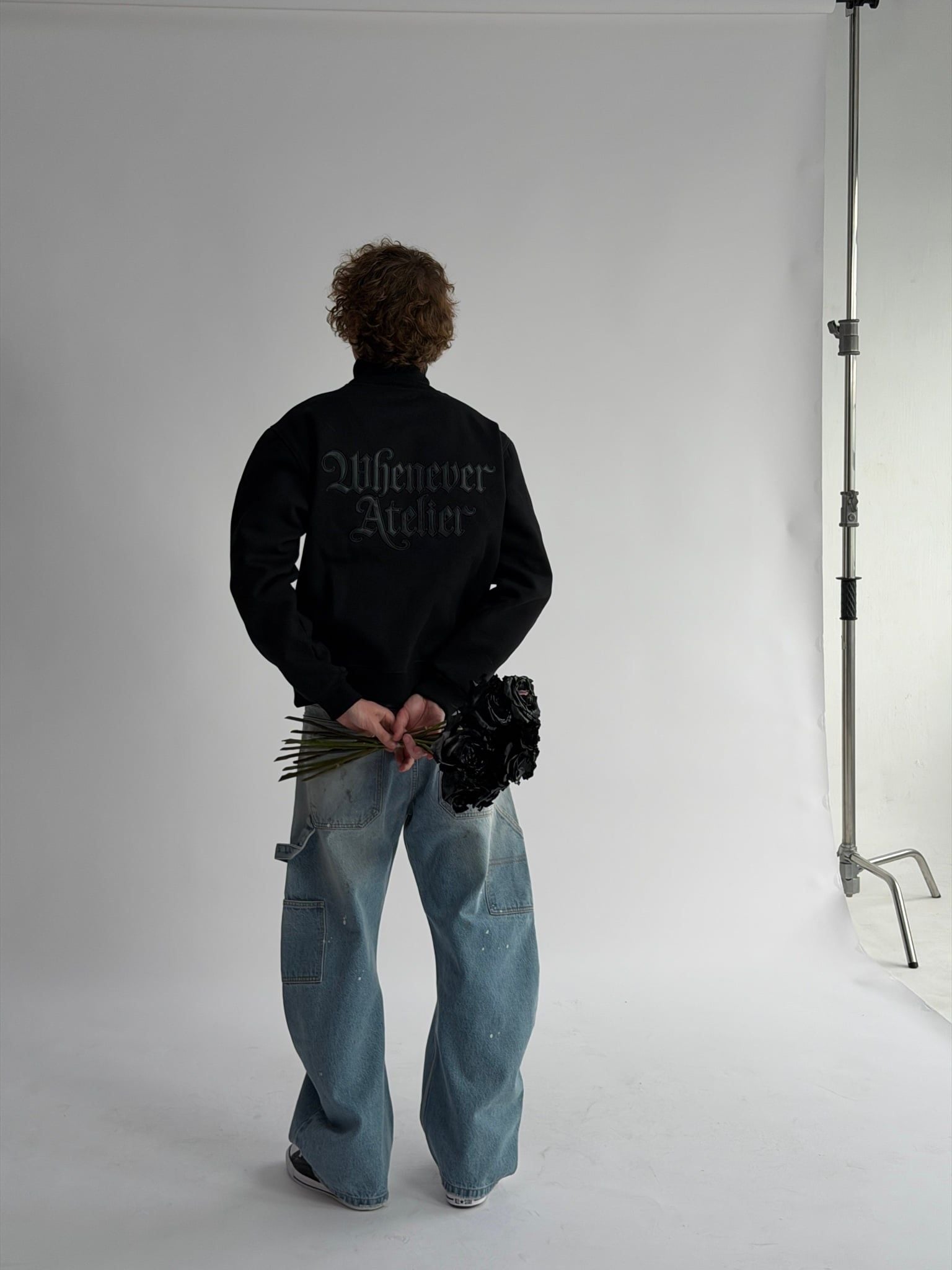 ÁO “WHENEVER” LOGO HALF-ZIP SWEATSHIRT / BLACK