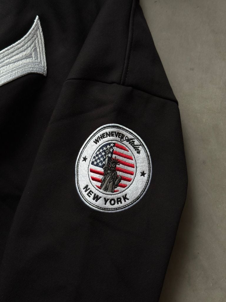 "WHENEVER" BIG LOGO HOODIE / BLACK