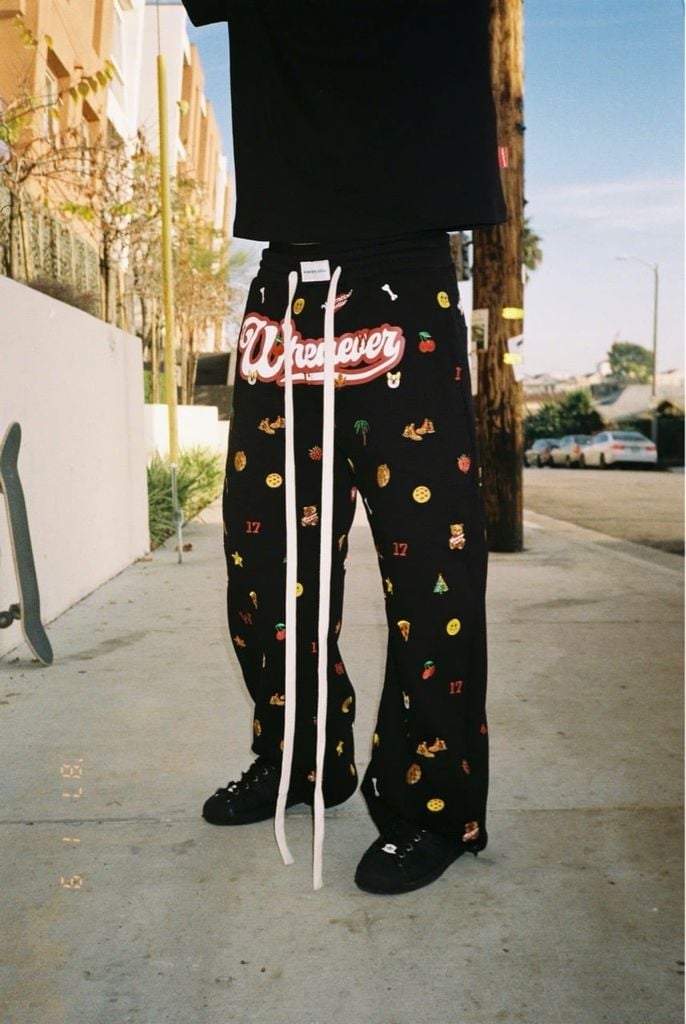 “WHENEVER” ICON EMBROIDERED SWEATPANT / BLACK