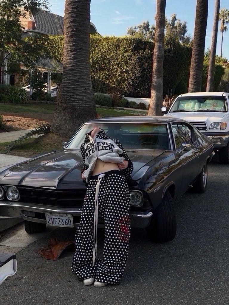 “WHENEVER” SUPER STAR SWEATPANTS / BLACK