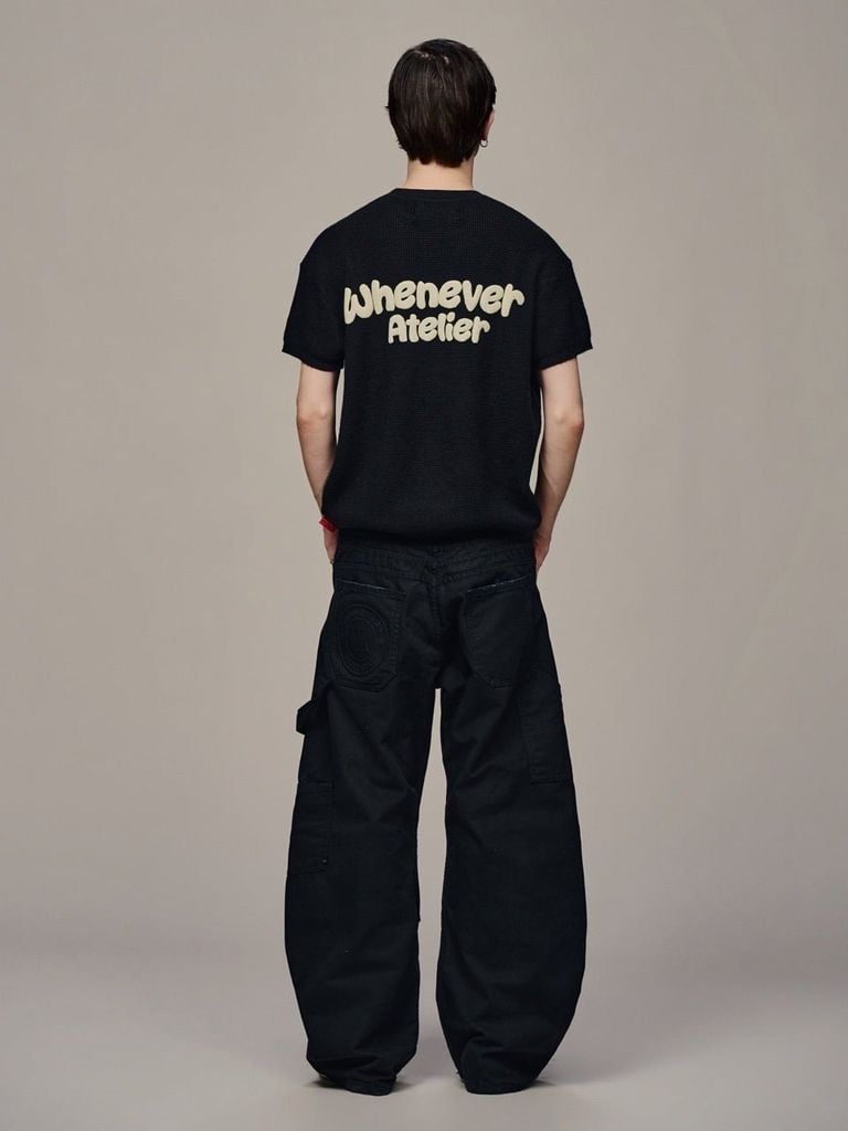 Áo dệt “WHENEVER” BASIC EMBOSSED LOGO WAFFLE T-SHIRT / BLACK