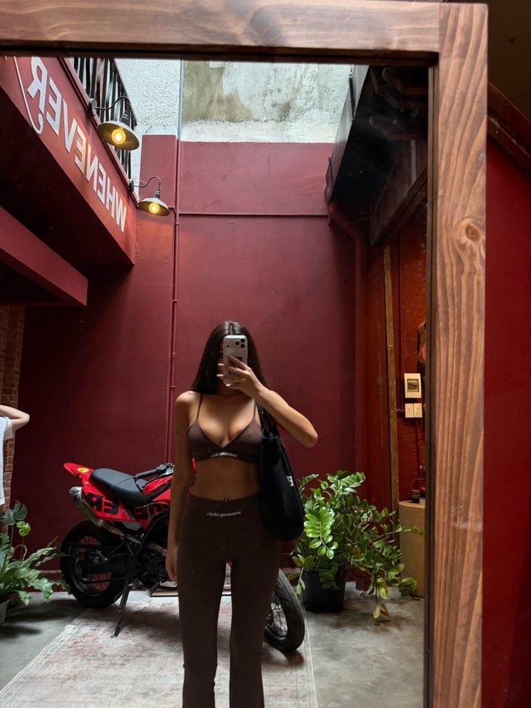 "WHENEVER" FLATTERING BRA / CHOCO