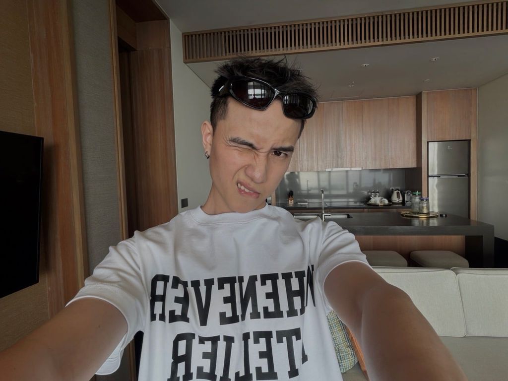 ÁO “WHENEVER” BASIC LOGO VER2 T-SHIRT / WHITE