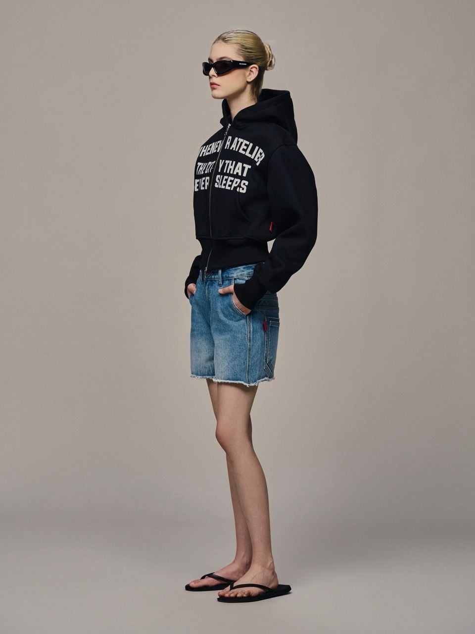ÁO KHOÁC “WHENEVER” SS26 CROPPED ZIP-UP HOODIE / BLACK