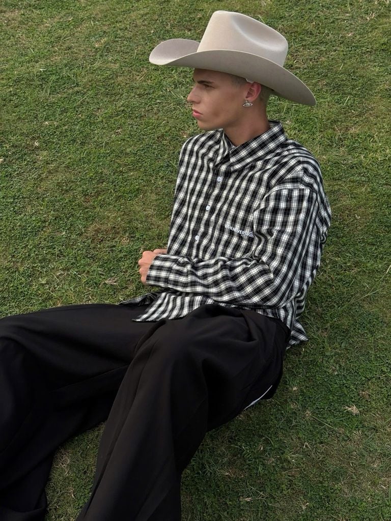 "WHENEVER" FLANNEL PLAID LONG-SLEEVE SHIRT / BLACK