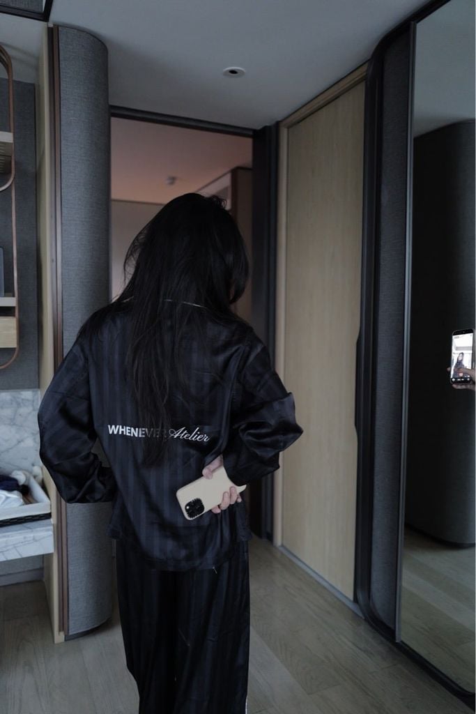 "WHENEVER" BỘ ÁO VÀ QUẦN DÀI SATIN LONG PAJAMA SHIRT + PANTS  / BLACK