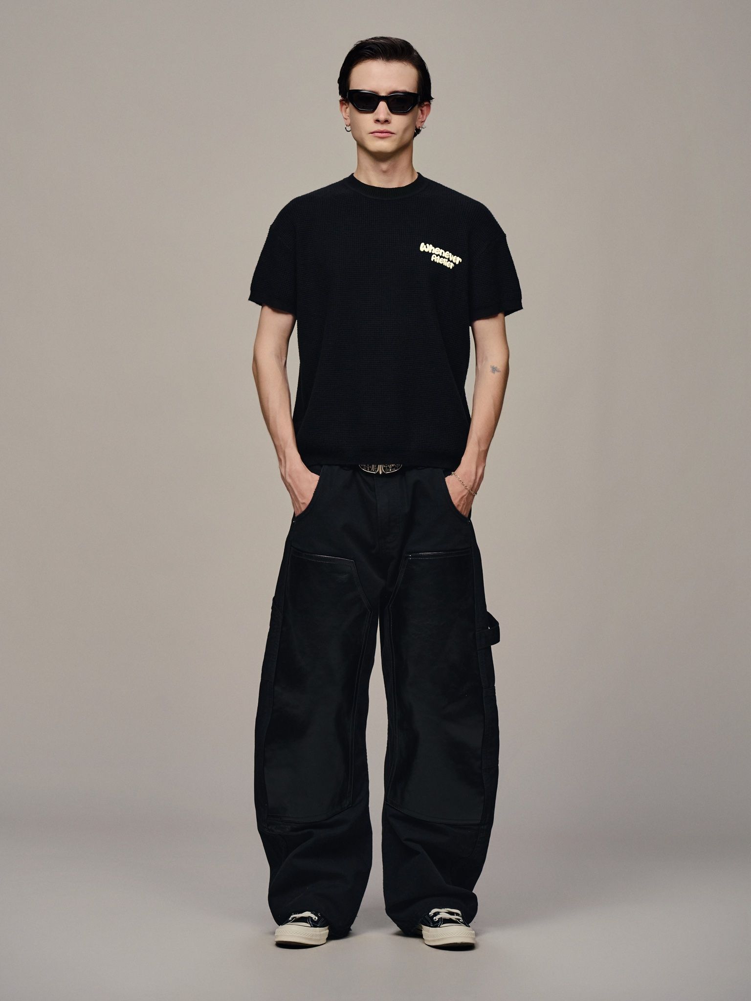 ÁO DỆT “WHENEVER” BASIC EMBOSSED LOGO WAFFLE T-SHIRT / BLACK