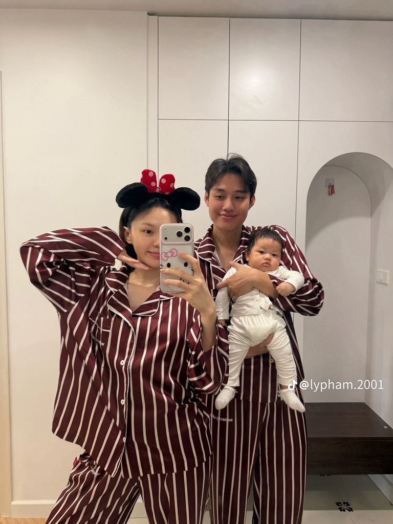 "WHENEVER" BỘ ÁO VÀ QUẦN DÀI SATIN LONG PAJAMA SHIRT + PANTS / RED