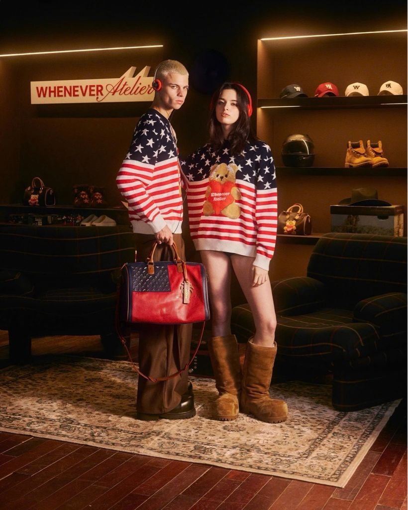 “WHENEVER” STAR BEAR SWEATER