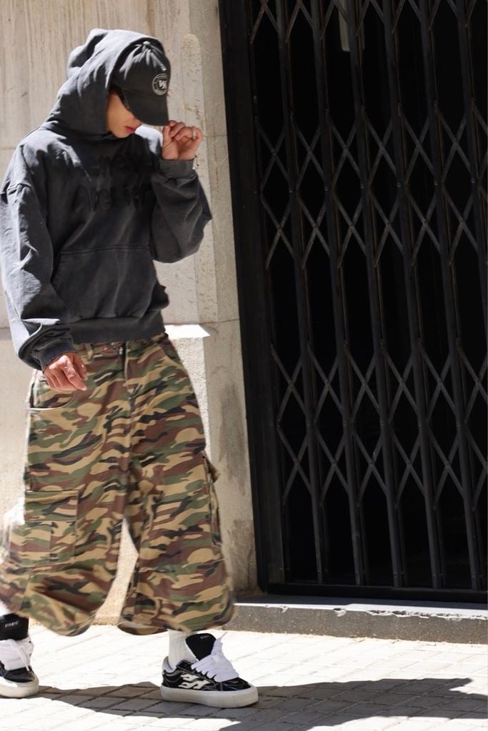 QUẦN “WHENEVER” CROC CAMO BAGGY SHORTS