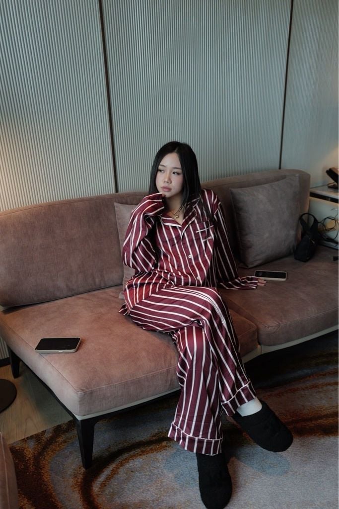 "WHENEVER" BỘ ÁO VÀ QUẦN DÀI SATIN LONG PAJAMA SHIRT + PANTS / RED