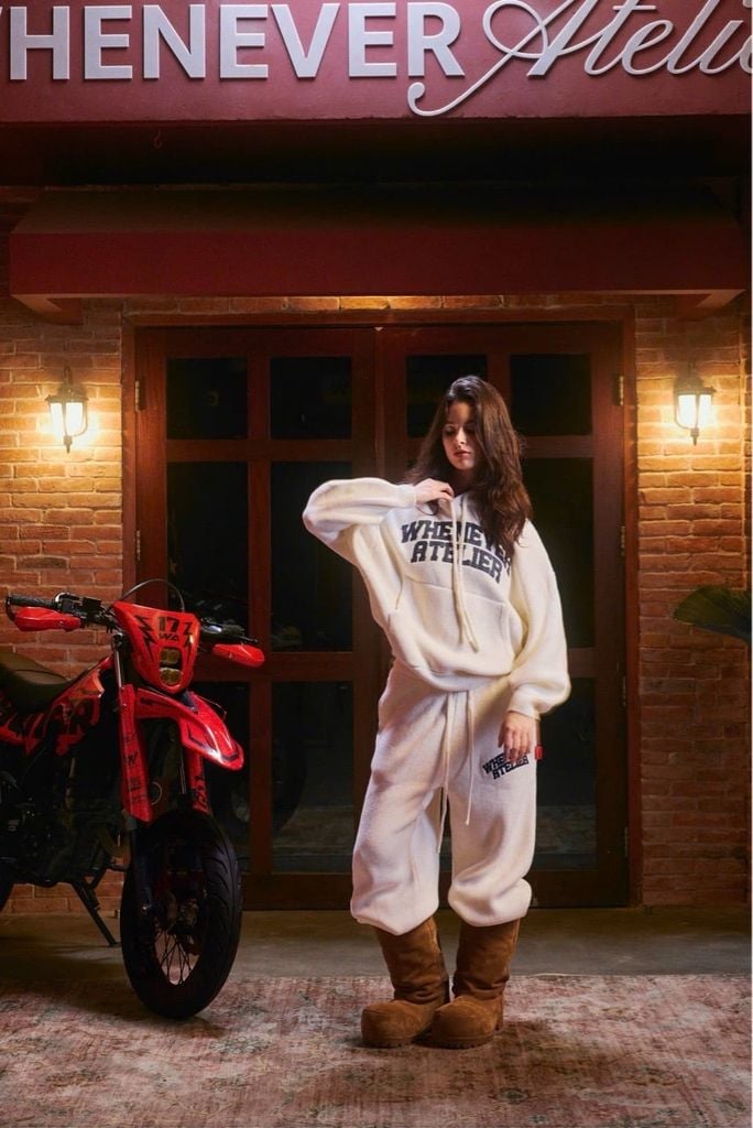 “WHENEVER” BASIC LOGO KNIT HOODIE / WHITE NAVY