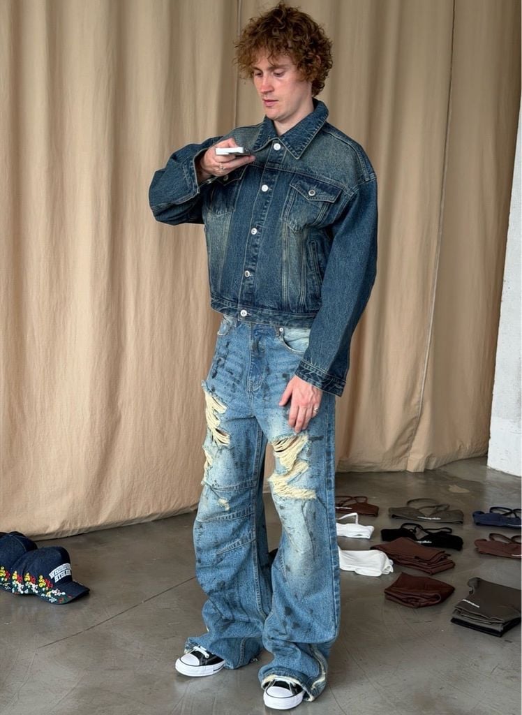 QUẦN DÀI "WHENEVER" DISTRESSED BAGGY JEANS / VINTAGE BLUE